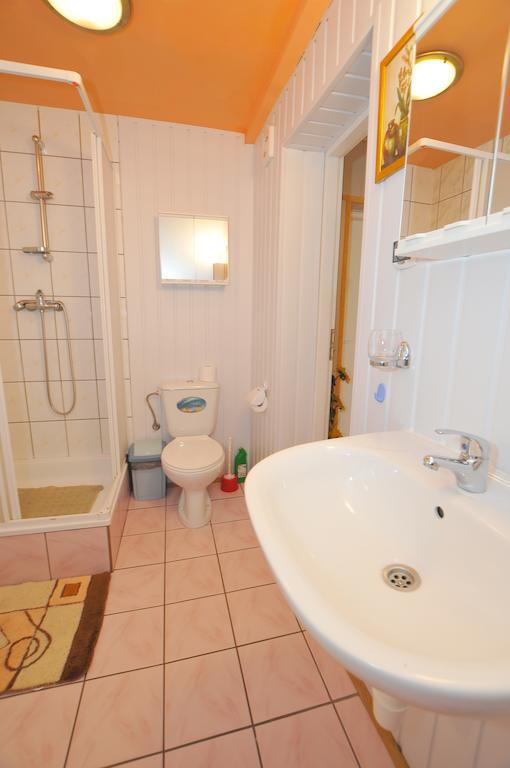 Osrodek Wczasowy Domino Bis Apartman Dźwirzyno Szoba fotó